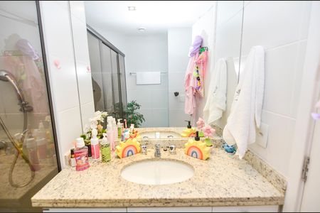 Apartamento à venda com 116m², 3 quartos e 2 vagas Apartamento à venda com 116m², 3 quartos e 2 vagasBanheiro 1