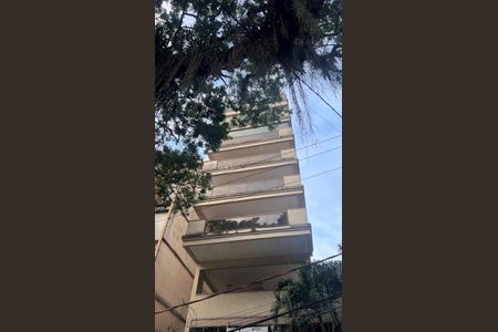 Apartamento à venda com 116m², 3 quartos e 2 vagas Apartamento à venda com 116m², 3 quartos e 2 vagasFachada