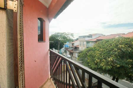 Casa à venda com 231m², 3 quartos e 5 vagas Casa à venda com 231m², 3 quartos e 5 vagasVaranda da Suíte 1