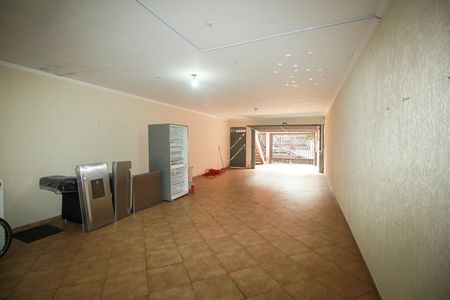 Casa à venda com 231m², 3 quartos e 5 vagas Casa à venda com 231m², 3 quartos e 5 vagasGaragem