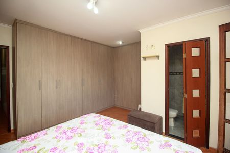 Casa à venda com 231m², 3 quartos e 5 vagas Casa à venda com 231m², 3 quartos e 5 vagasSuíte 1
