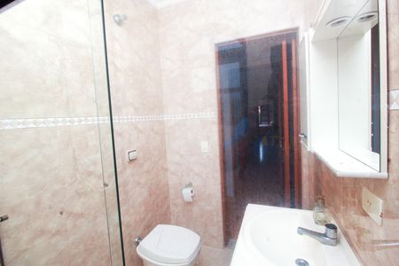 Casa à venda com 231m², 3 quartos e 5 vagas Casa à venda com 231m², 3 quartos e 5 vagasBanheiro da Suíte 2
