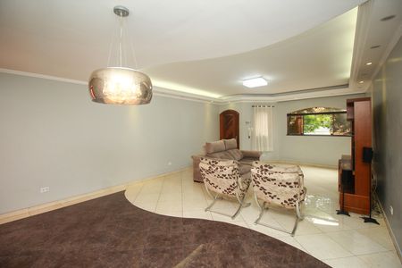 Casa à venda com 231m², 3 quartos e 5 vagas Casa à venda com 231m², 3 quartos e 5 vagasSala