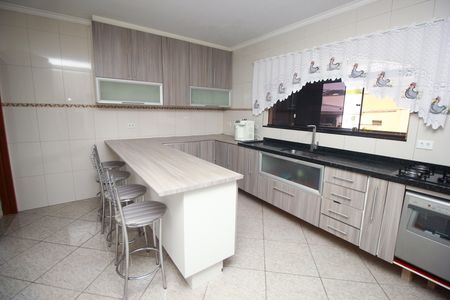 Casa à venda com 231m², 3 quartos e 5 vagas Casa à venda com 231m², 3 quartos e 5 vagasCozinha