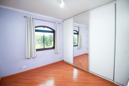 Casa à venda com 231m², 3 quartos e 5 vagas Casa à venda com 231m², 3 quartos e 5 vagasSuíte 2