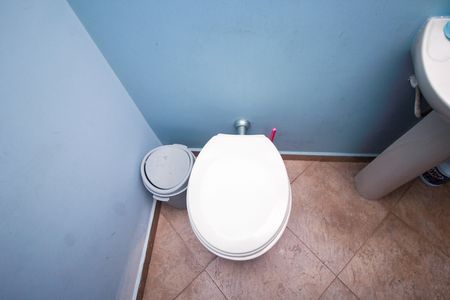 Casa à venda com 231m², 3 quartos e 5 vagas Casa à venda com 231m², 3 quartos e 5 vagasLavabo 2