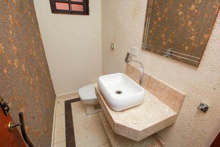 Casa à venda com 231m², 3 quartos e 5 vagas Casa à venda com 231m², 3 quartos e 5 vagasLavabo