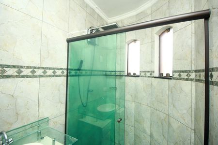 Casa à venda com 231m², 3 quartos e 5 vagas Casa à venda com 231m², 3 quartos e 5 vagasBanheiro da Suíte 1