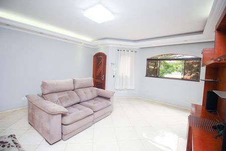 Casa à venda com 231m², 3 quartos e 5 vagas Casa à venda com 231m², 3 quartos e 5 vagasSala