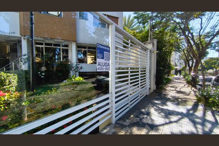 Apartamento para alugar com 110m², 3 quartos e 1 vaga Apartamento para alugar com 110m², 3 quartos e 1 vagaFachada + Plaquinha