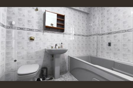 Apartamento para alugar com 110m², 3 quartos e 1 vaga Apartamento para alugar com 110m², 3 quartos e 1 vagaBanheiro