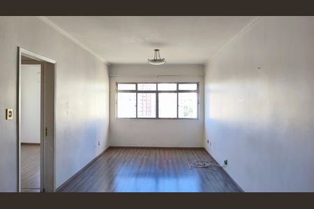 Apartamento para alugar com 110m², 3 quartos e 1 vaga Apartamento para alugar com 110m², 3 quartos e 1 vagaSala