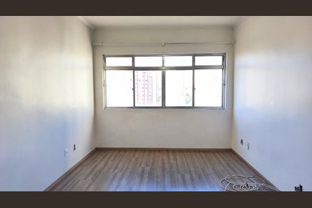 Apartamento para alugar com 110m², 3 quartos e 1 vaga Apartamento para alugar com 110m², 3 quartos e 1 vagaSala