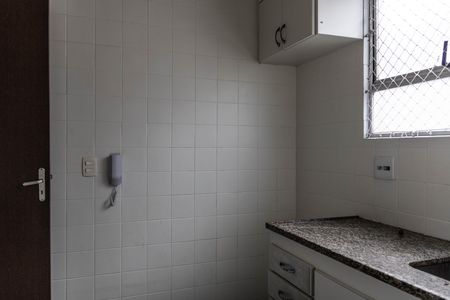 Cozinha de apartamento para alugar com 3 quartos, 83m² em Buritis, Belo Horizonte