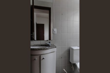 Banheiro da Suíte de apartamento para alugar com 3 quartos, 83m² em Buritis, Belo Horizonte