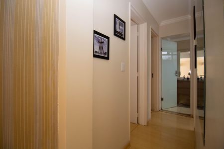 Apartamento à venda com 74m², 3 quartos e 1 vagaCorredor