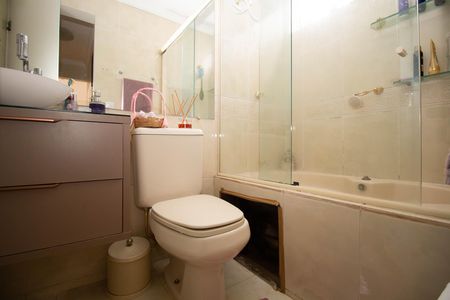 Apartamento à venda com 74m², 3 quartos e 1 vagaBanheiro Social