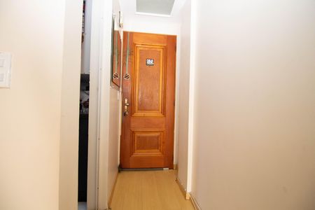 Apartamento à venda com 74m², 3 quartos e 1 vagaHall