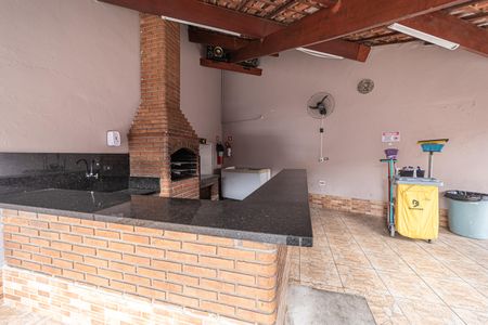 Apartamento à venda com 48m², 2 quartos e 1 vaga Apartamento à venda com 48m², 2 quartos e 1 vagaÁrea comum - Churrasqueira