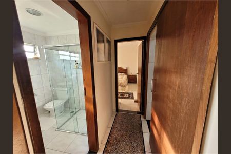 Casa à venda com 2 quartos, 178m² em Vila Boacava, São Paulo