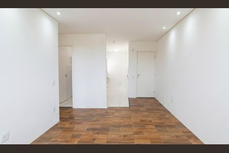 Apartamento para alugar com 42m², 2 quartos e 1 vaga Apartamento para alugar com 42m², 2 quartos e 1 vagaSala