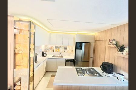 Apartamento à venda com 105m², 4 quartos e 2 vagas Apartamento à venda com 105m², 4 quartos e 2 vagasFoto 06