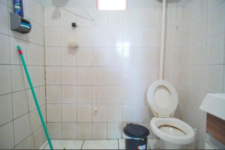 Casa à venda com 90m², 3 quartos e 1 vagaBanheiro