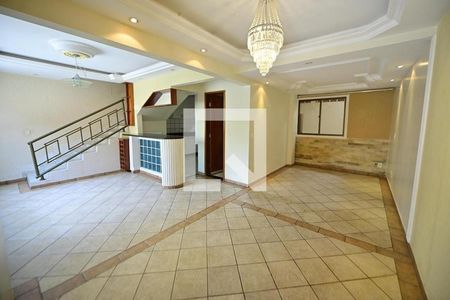 Casa de condomínio à venda com 170m², 3 quartos e 2 vagasSala