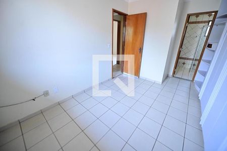 Casa de condomínio à venda com 170m², 3 quartos e 2 vagasQuarto