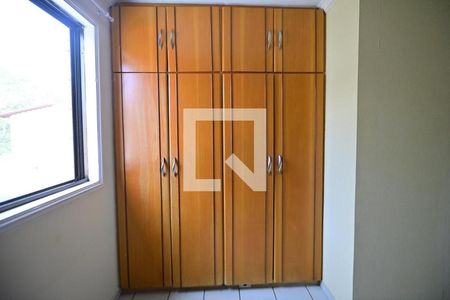 Casa de condomínio à venda com 170m², 3 quartos e 2 vagasQuarto