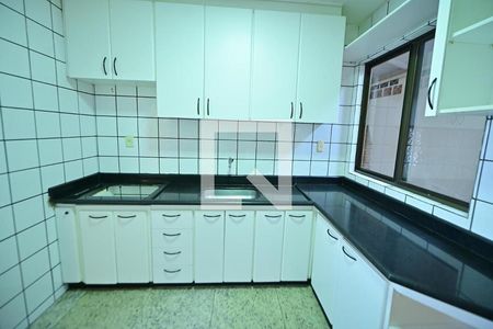 Casa de condomínio à venda com 170m², 3 quartos e 2 vagasCozinha