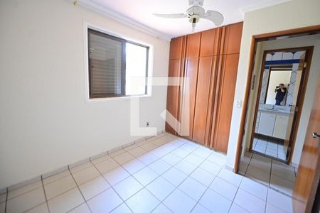 Casa de condomínio à venda com 170m², 3 quartos e 2 vagasQuarto