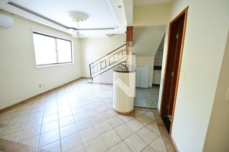 Sala de casa de condomínio à venda com 3 quartos, 170m² em Setor Bueno, Goiânia