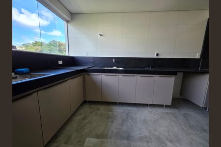 cozinha de apartamento para alugar com 2 quartos, 80m² em Buritis, Belo Horizonte