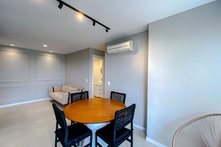 Sala de apartamento para alugar com 3 quartos, 68m² em Vila Anastácio, São Paulo