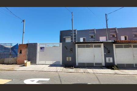 Casa para alugar com 80m², 2 quartos e 2 vagas