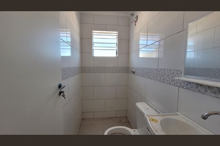 Casa para alugar com 80m², 2 quartos e 2 vagas Casa para alugar com 80m², 2 quartos e 2 vagasBanheiro Suite 01