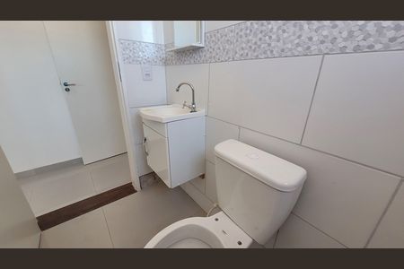 Casa para alugar com 80m², 2 quartos e 2 vagas Casa para alugar com 80m², 2 quartos e 2 vagasBanheiro Suite 02