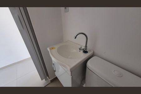 Casa para alugar com 80m², 2 quartos e 2 vagas Casa para alugar com 80m², 2 quartos e 2 vagasLavabo