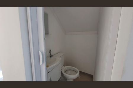 Casa para alugar com 80m², 2 quartos e 2 vagas Casa para alugar com 80m², 2 quartos e 2 vagasLavabo
