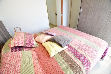 Casa de condomínio à venda com 100m², 3 quartos e 2 vagasQuarto 3 - Suíte