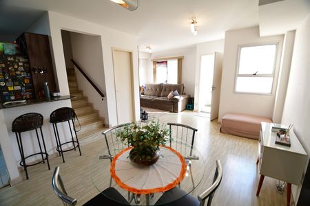 Sala de casa de condomínio à venda com 3 quartos, 100m² em Parque Imperador, Campinas