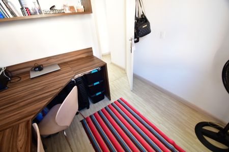 Casa de condomínio à venda com 100m², 3 quartos e 2 vagasQuarto 1