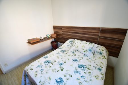 Casa de condomínio à venda com 100m², 3 quartos e 2 vagasQuarto 2