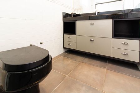 Apartamento à venda com 129m², 2 quartos e 2 vagasBanheiro da Suíte