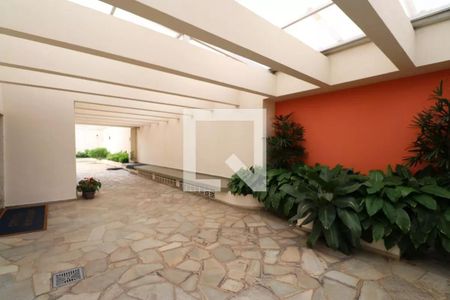 Apartamento à venda com 129m², 2 quartos e 2 vagasEntrada