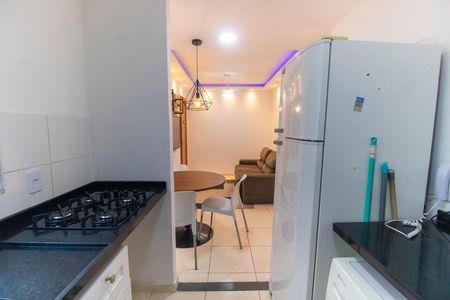 Apartamento para alugar com 44m², 2 quartos e 1 vaga Apartamento para alugar com 44m², 2 quartos e 1 vagaCozinha e Área de Serviço