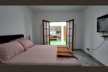 Casa à venda com 280m², 3 quartos e 2 vagas Casa à venda com 280m², 3 quartos e 2 vagasSuíte