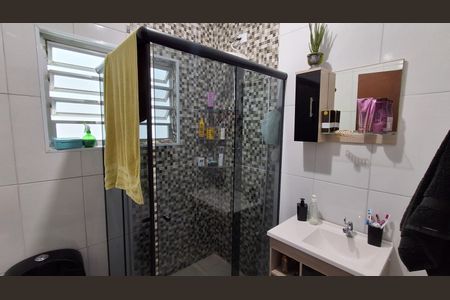 Casa à venda com 280m², 3 quartos e 2 vagas Casa à venda com 280m², 3 quartos e 2 vagasBanheiro Social