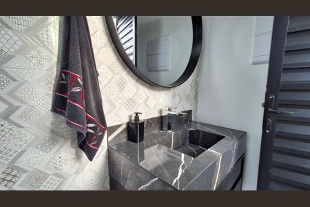 Casa à venda com 280m², 3 quartos e 2 vagas Casa à venda com 280m², 3 quartos e 2 vagasLavabo